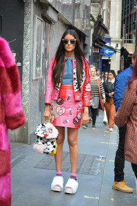 Look rosa en el street style de la Fashion Week SS16 Stylight